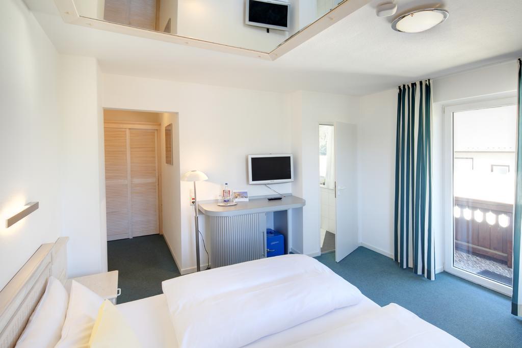 Hotel Kleiner Koenig Швангау Екстер'єр фото