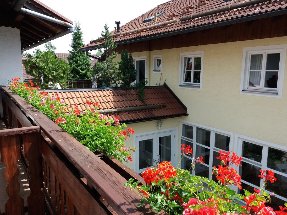 Hotel Kleiner Koenig Швангау Екстер'єр фото