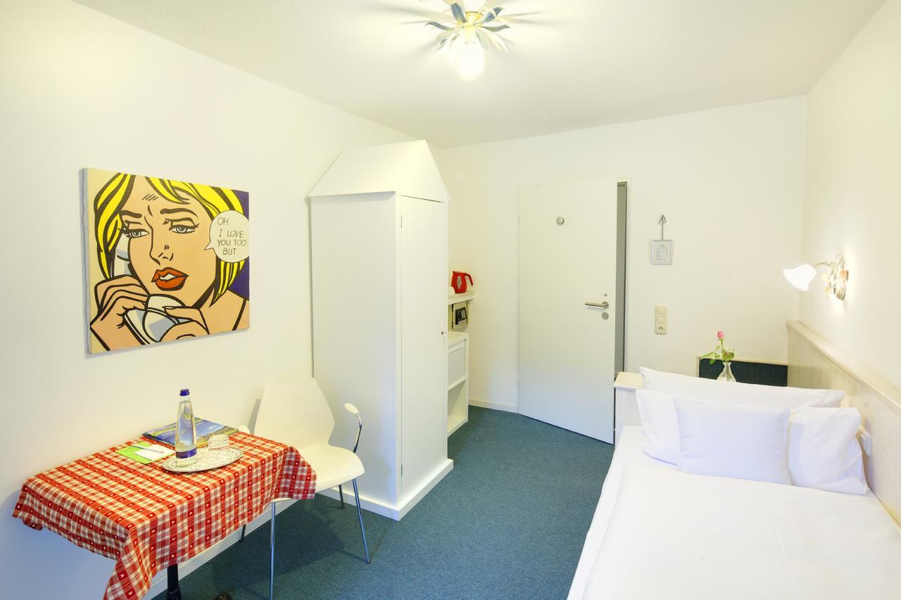Hotel Kleiner Koenig Швангау Екстер'єр фото
